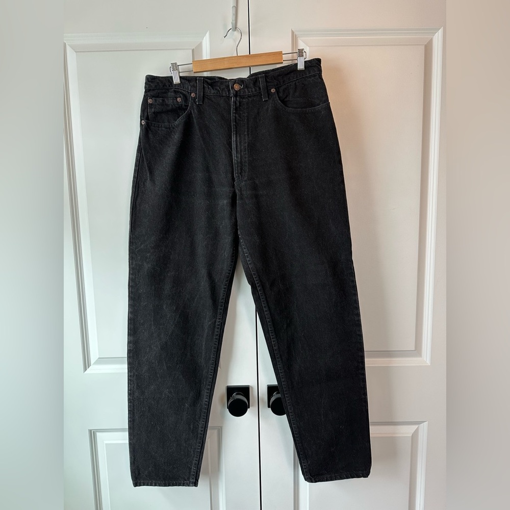 Vintage 90’s Levi’s 550 Men’s Faded Black Denim Jeans (Size 38 X 34)
